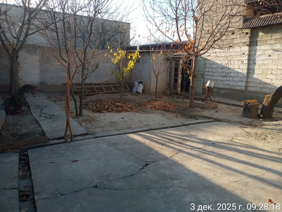 Uy sotiladi tayyor uchastka