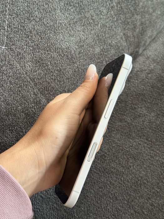 Iphone 16 alb 256GB impecabil liber de retea