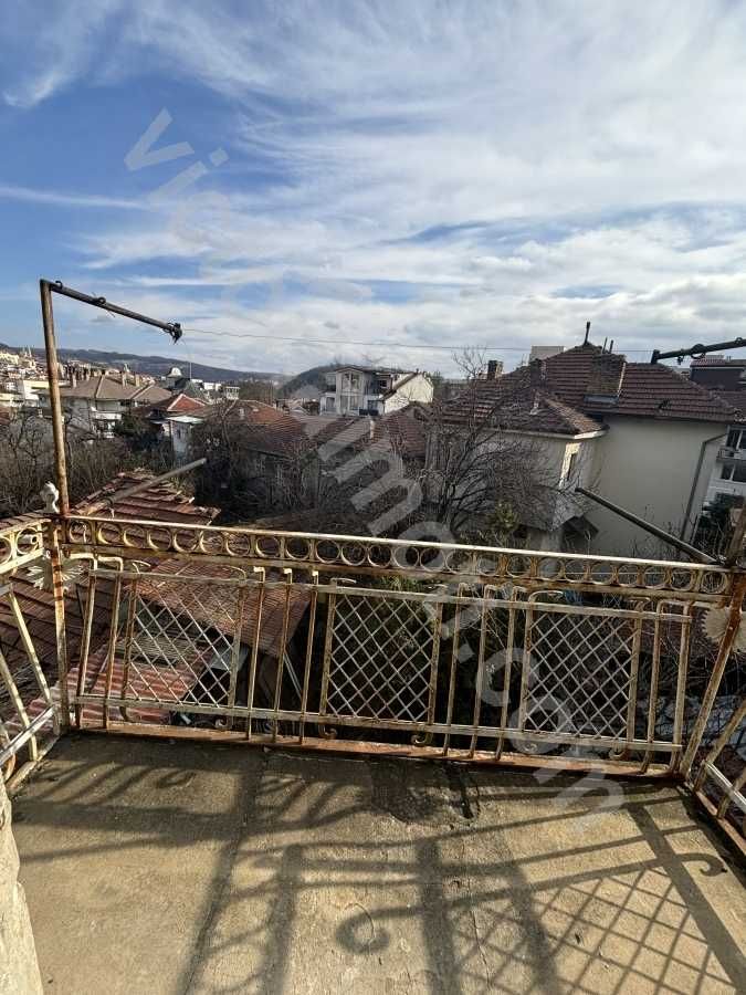 Продава се Етаж от къща в Велико Търново, Център - 100 кв.м за 890 €/кв.м - Снимка #4