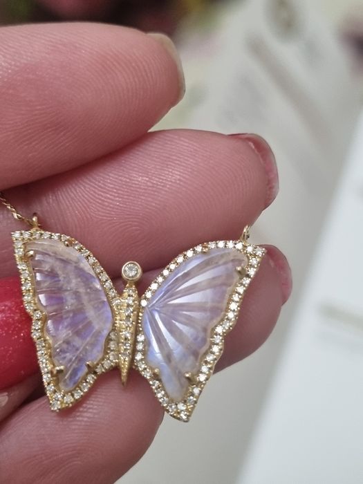 Lantisor din aur cu diamante