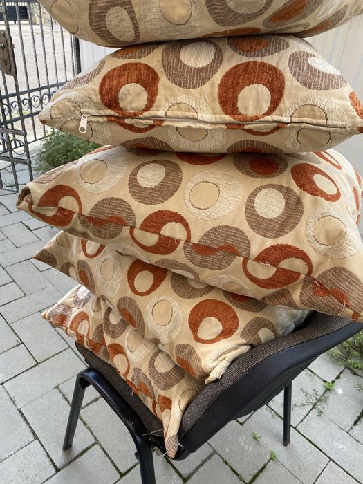 Perne decorative ;  Scaun telescopic bebeluși