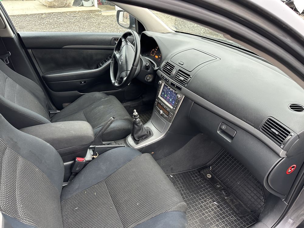 Toyota Avensis 2.2d4d 150кс на части!