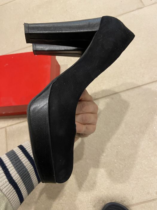 Pantofi toc piele intoarsa 40