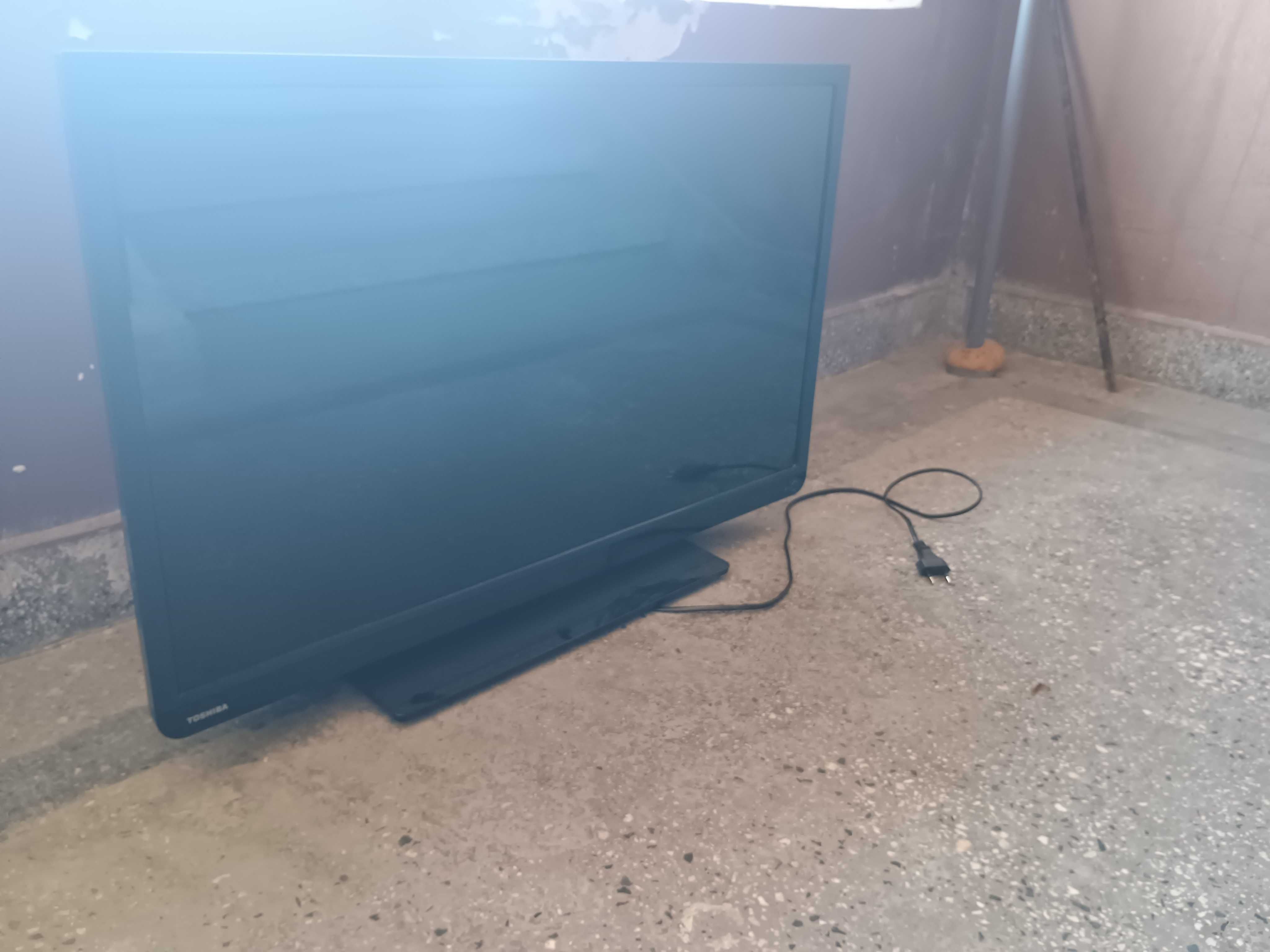 Продавам телевизор Toshiba 32''