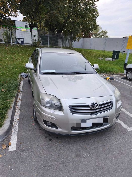Vând Toyota Avensis 2007