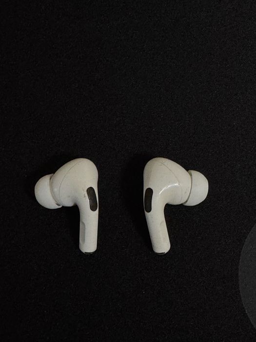 Air Pods Pro 2 ОРИГИНАЛНИ !! Само слушалки