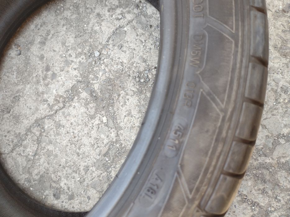 Dunlop SM 2 бр.255/40/19 дот4511