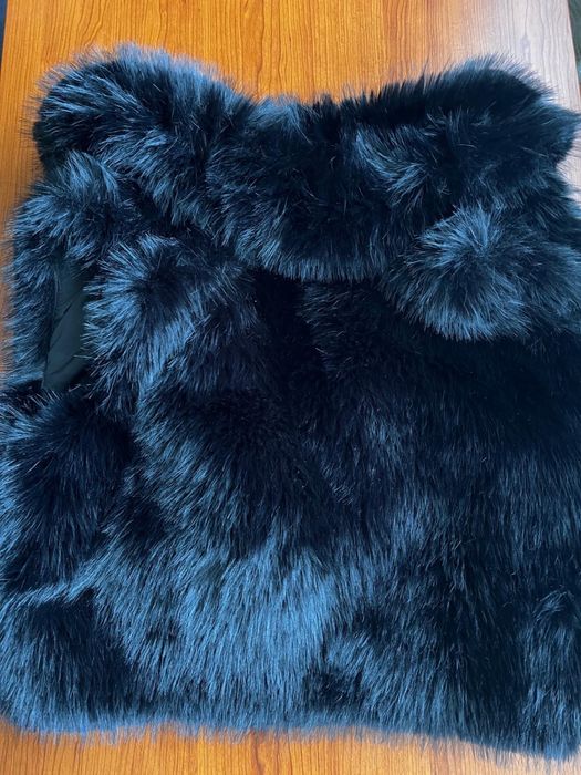 Vesta blana artificiala Zara