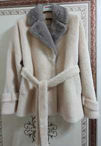 Пальто из альпаки