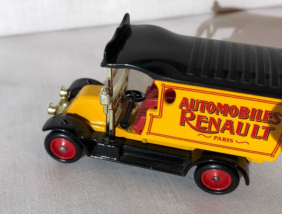 Macheta Lledo Days gone 1912 Renault Van - Automobiles Renault anii 80