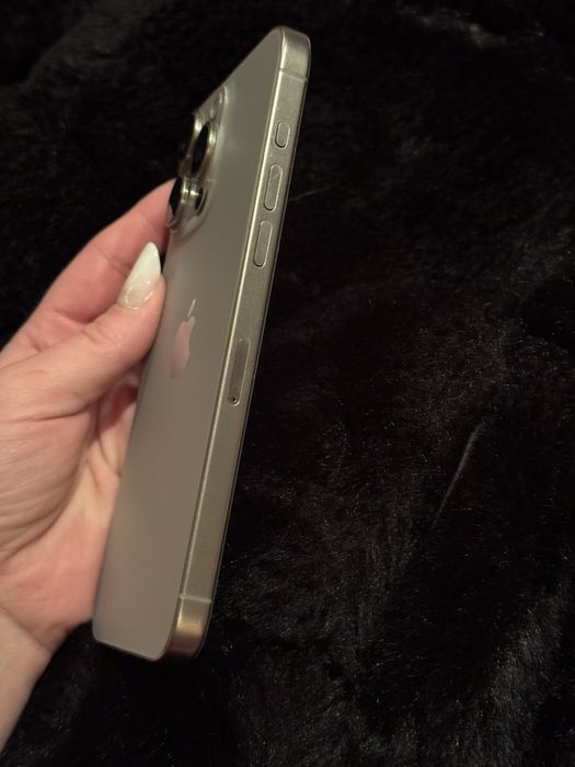 iPhone 15 Pro Max
