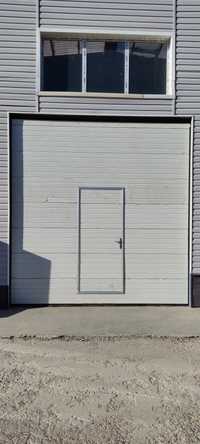 Секционные ворота промышленных и для гаража цена за кв от 170$