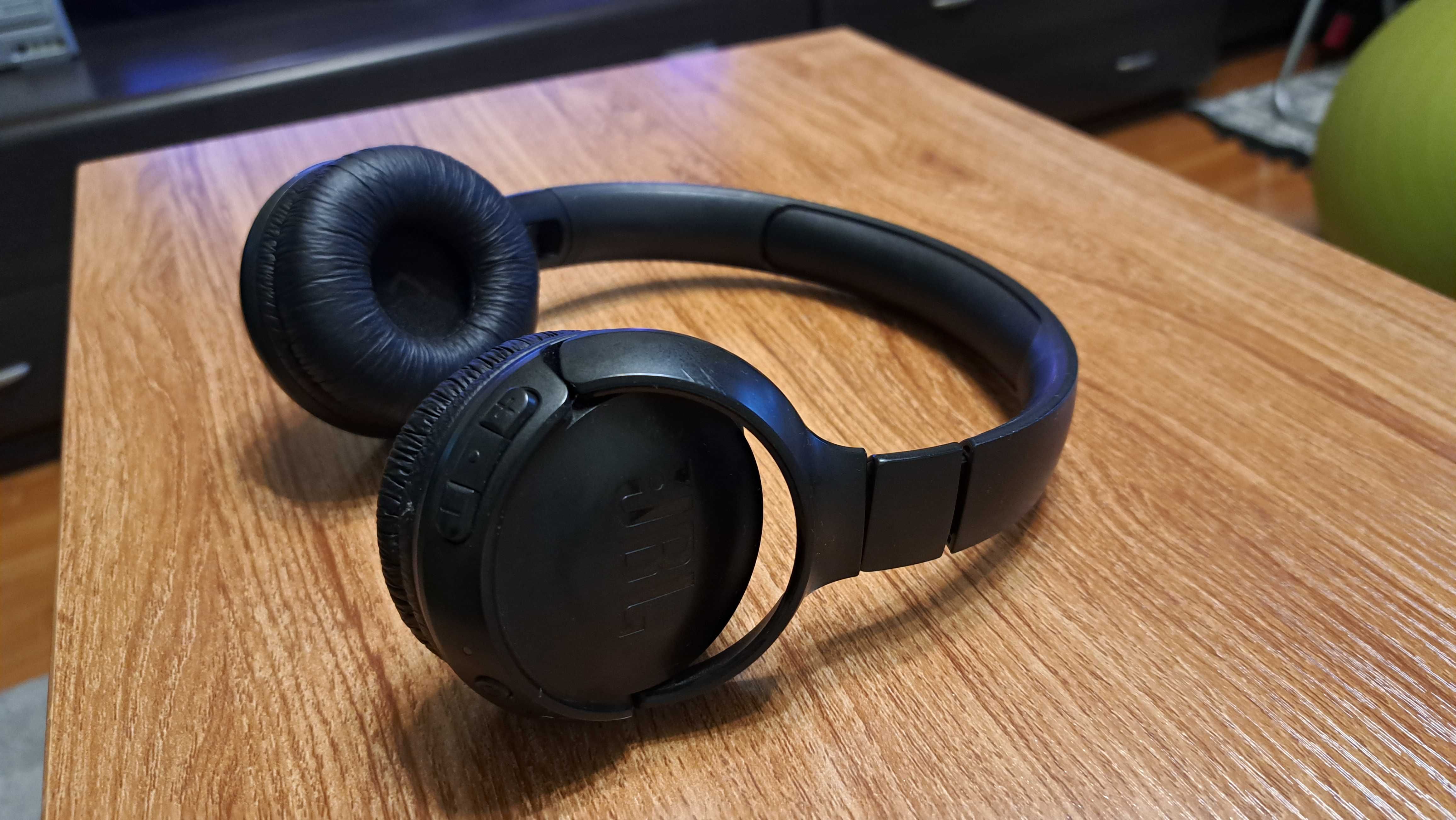 Безжични слушалки JBL T450BT