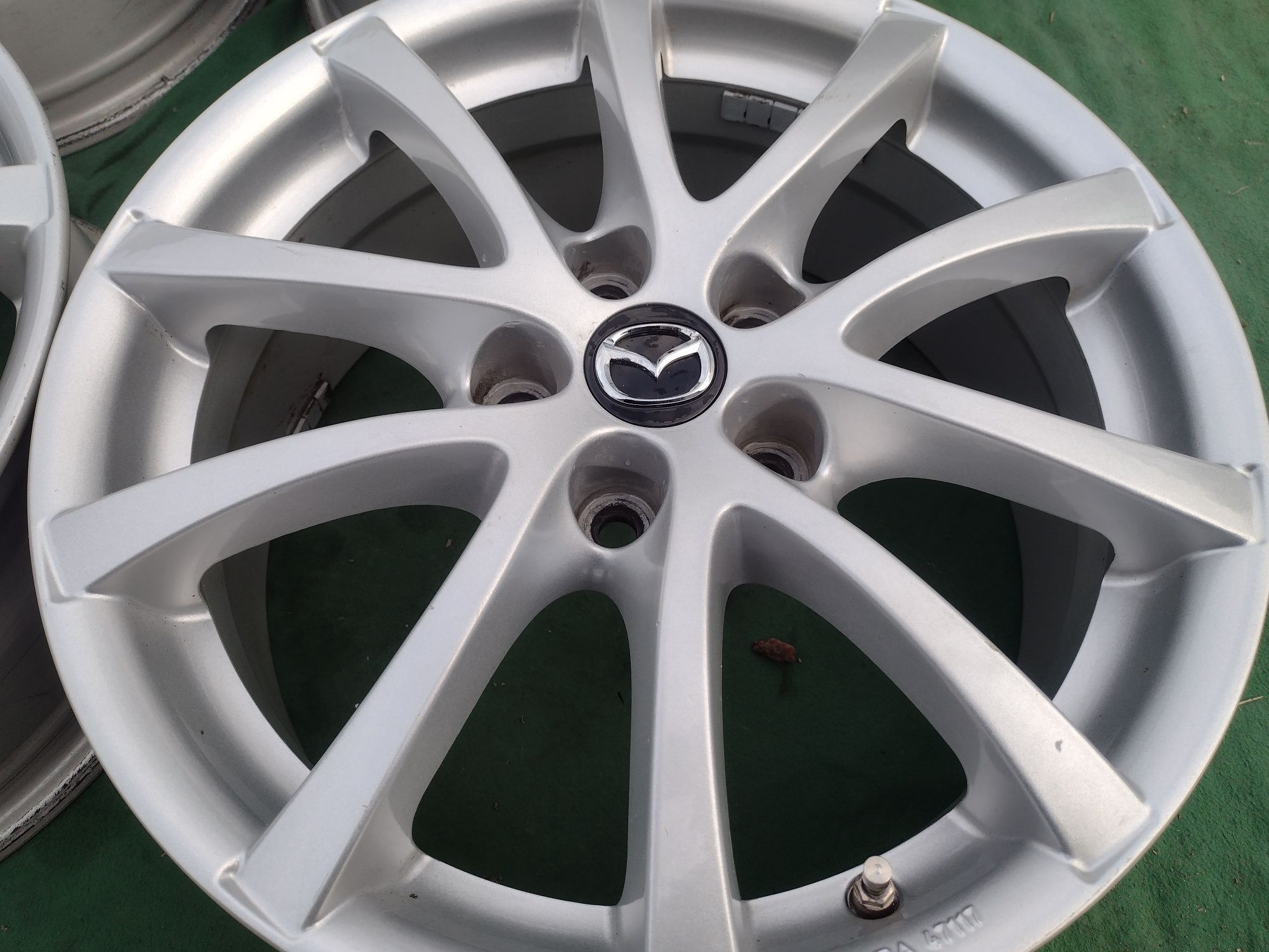 Почти нови 17-5х114.3  ЕТ50 7j Mazda CX5