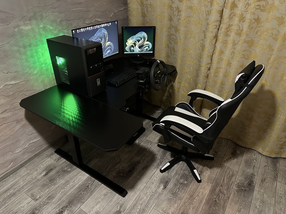 Стол для дома и офиса