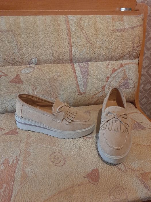 Женские замшевые туфли_лоферы