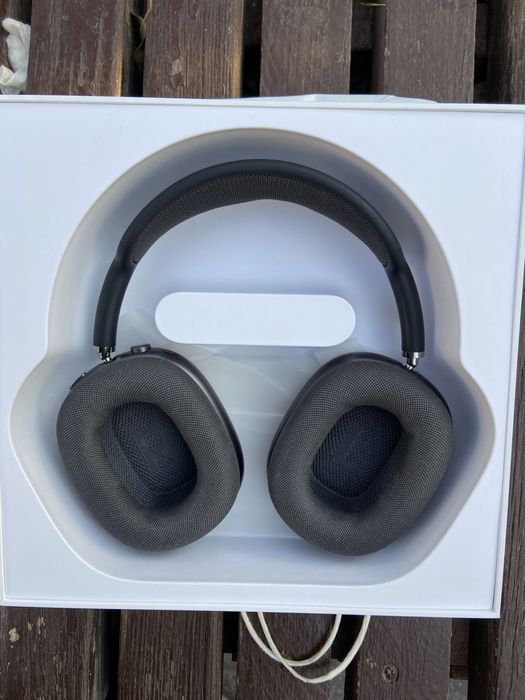 airpods pro max 1