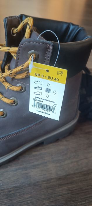 Зимни мъжки обувки от набук