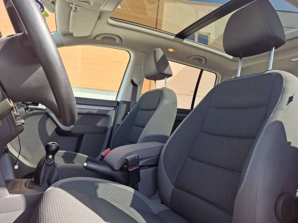 Vw Touran 2011 2.0 tdi 140к.с. Швейцария