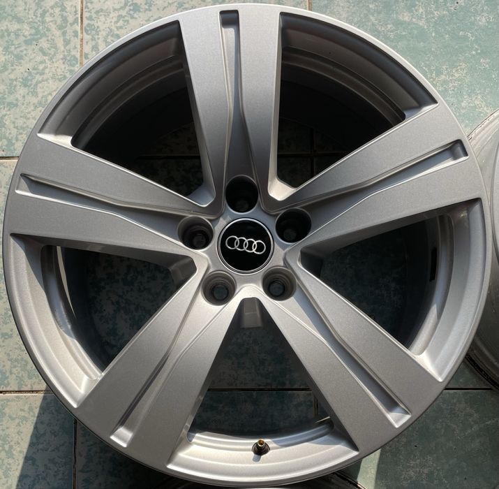 Jante aliaj R18 originale AUDI A5 Q5 Q7 ET25