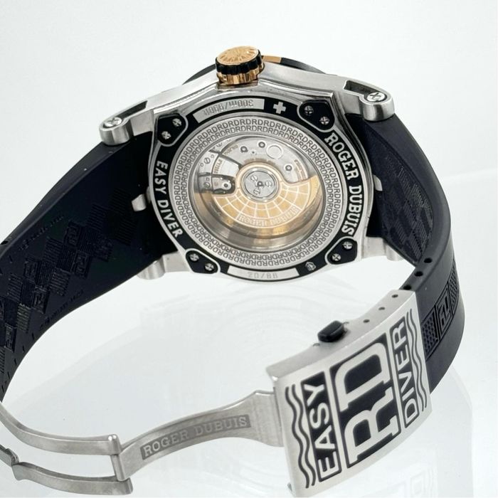 Roger Dubuis easy divert