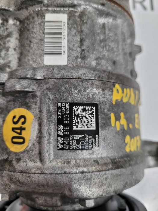 Compresor clima pentru Audi A4 1.4 Motorizare TFSI An 2017   Euro 6