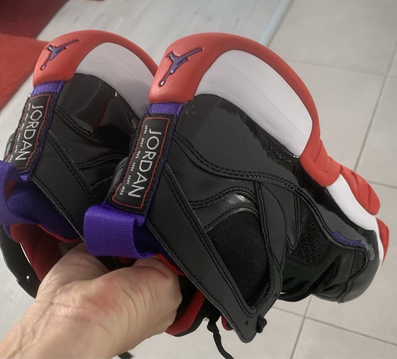 Jordan jumpman two trey raptors