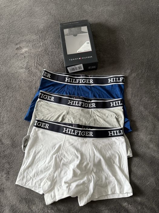 Tommy Hilfiger set 3 boxeri albi-gri-albastru marimea S noi originali