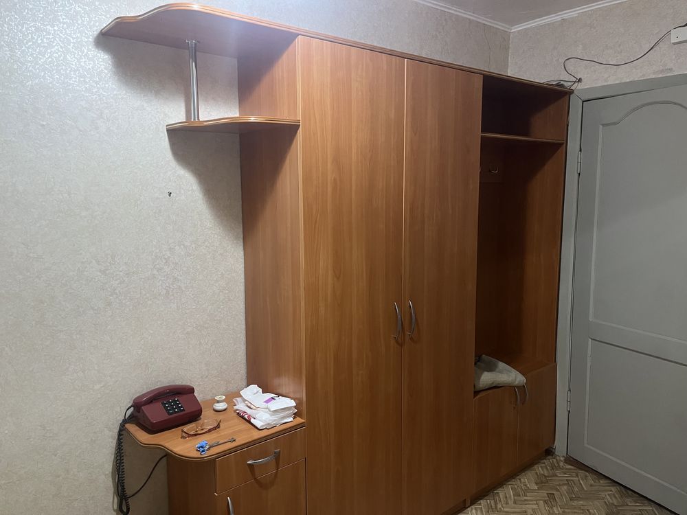 Шкаф на коридор.