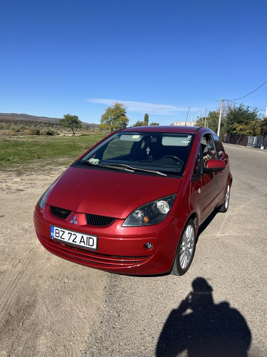 Vand Mitsubishi colt 1.4 Benzina