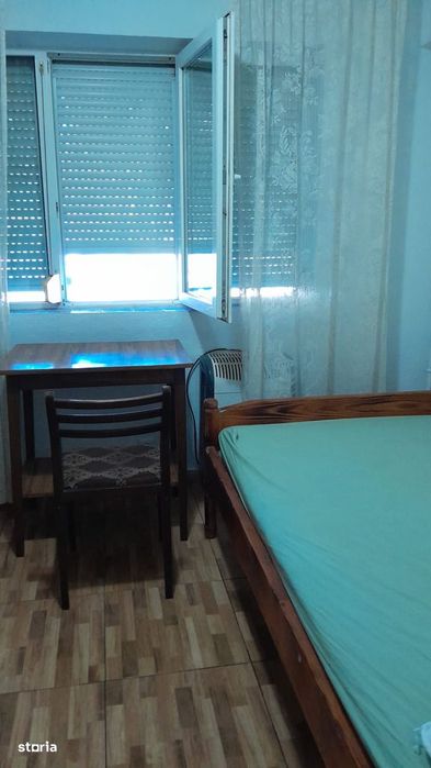 Garsonieră situată în zona Liceului 7 !