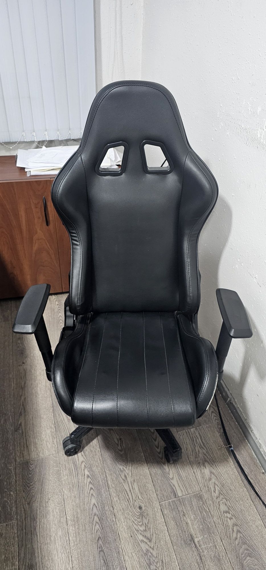 Игровой офисное кресло с много точечным массажером