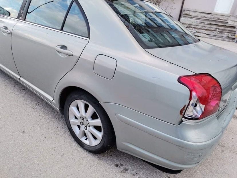 Toyota Avensis 2.0 116 к.с на части ‘