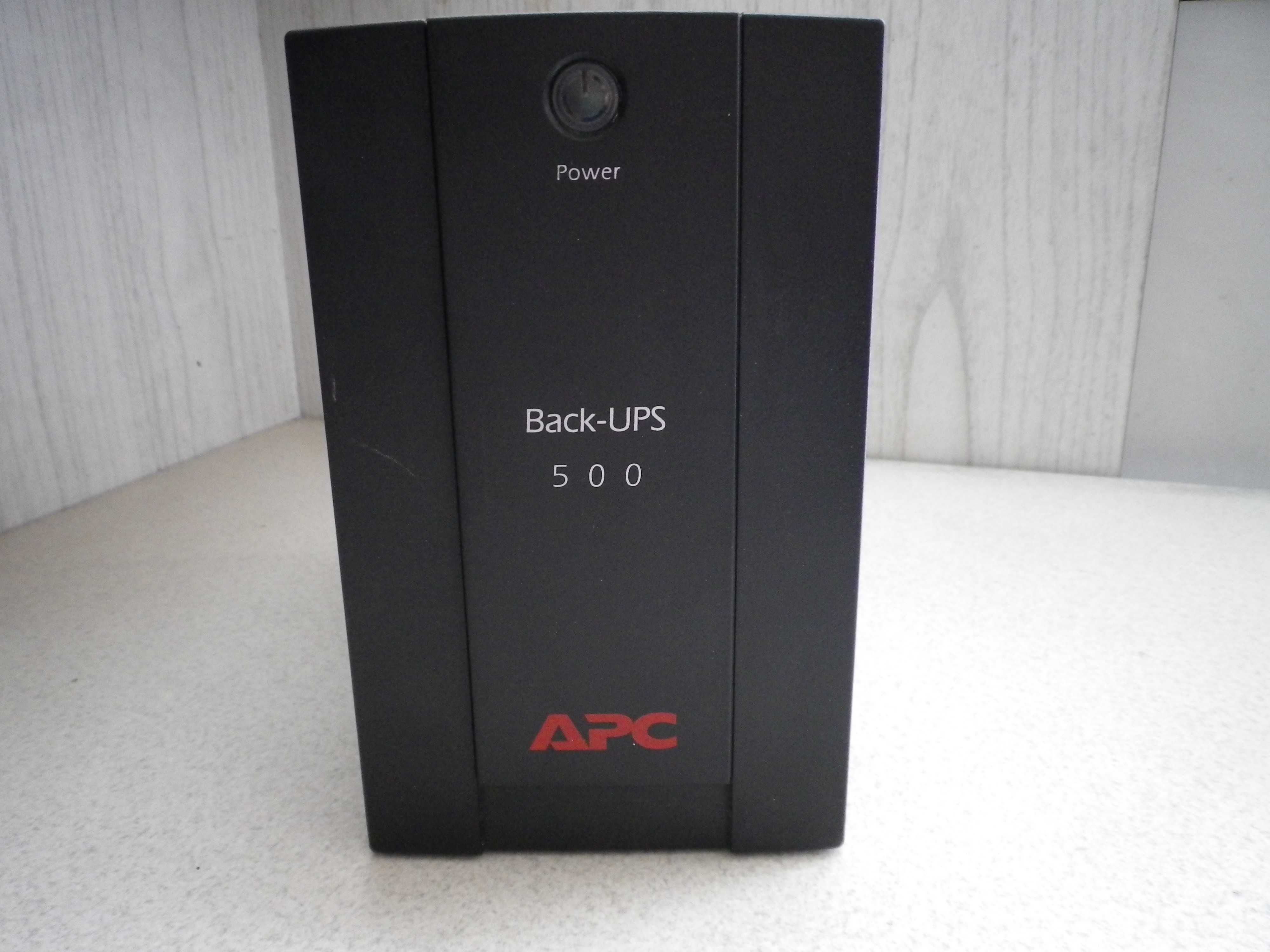 Качествен UPS APC BX500CI