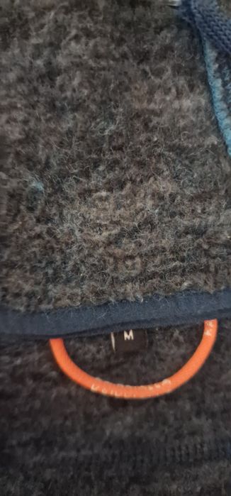 Bluza cu gluga din lana merino Kaikkialla marimea M