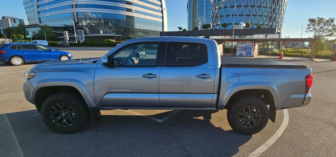 Toyota Tacoma SR5 v6 4x4 N300