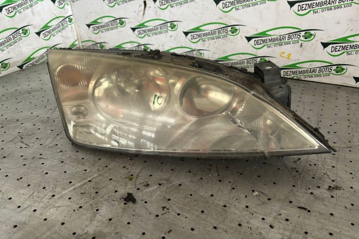 Far dreapta Ford Mondeo MK3