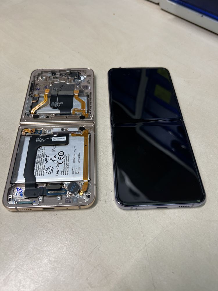 Display original samsung flip 4