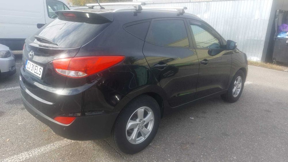 Vând Hyundai IX35