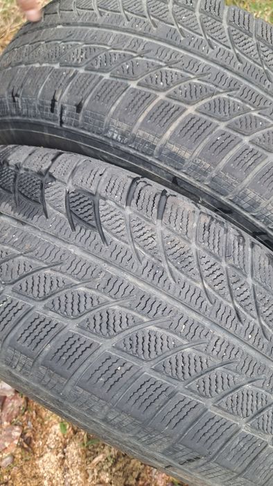 Set 2 anvelope iarna 235x65x17