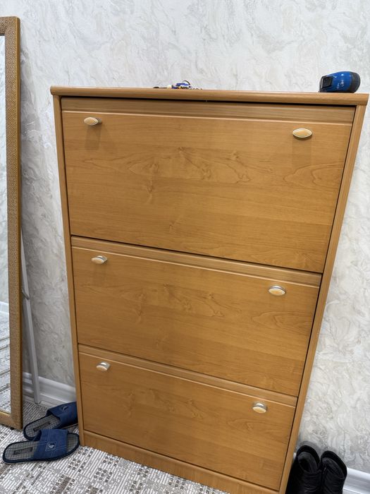 Продам обувницу обувница