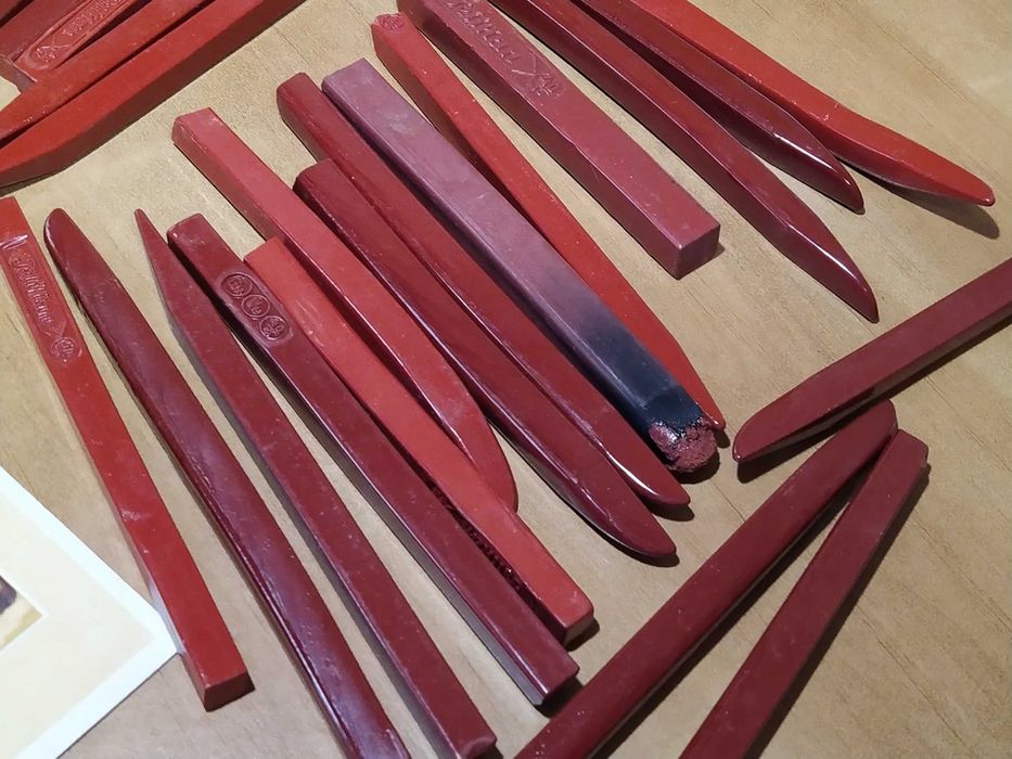 Голям лот червен восък за печат PELIKAN, 1940-те год.