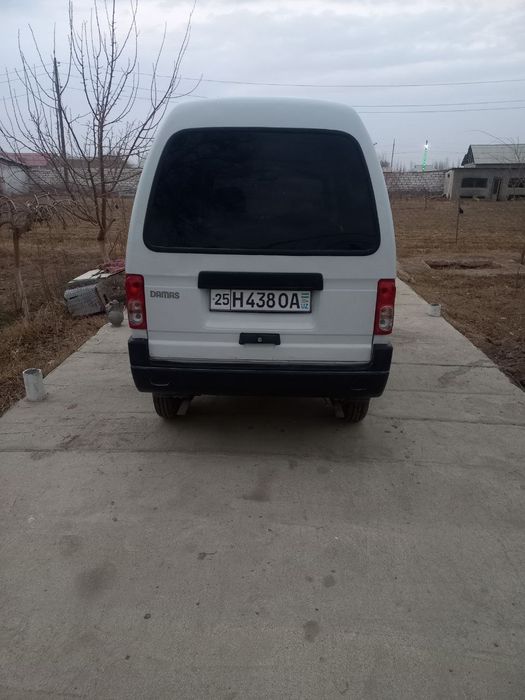 Damas sotiladi gaz va benzinda yuradi