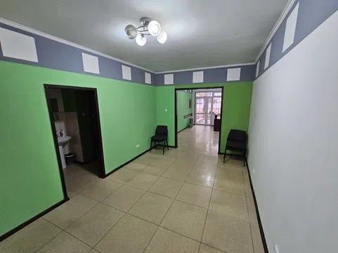 Ттз стадион локомотив 60м² 1этаж 3комнаты  в доль дороги Юр адреса