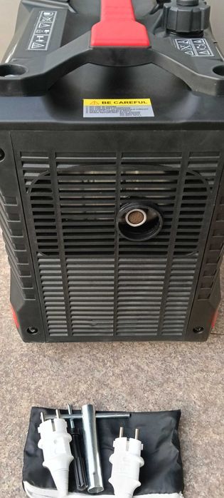 090105 Генератор за ток бензинов 2.5kW инверторен RD-GG10