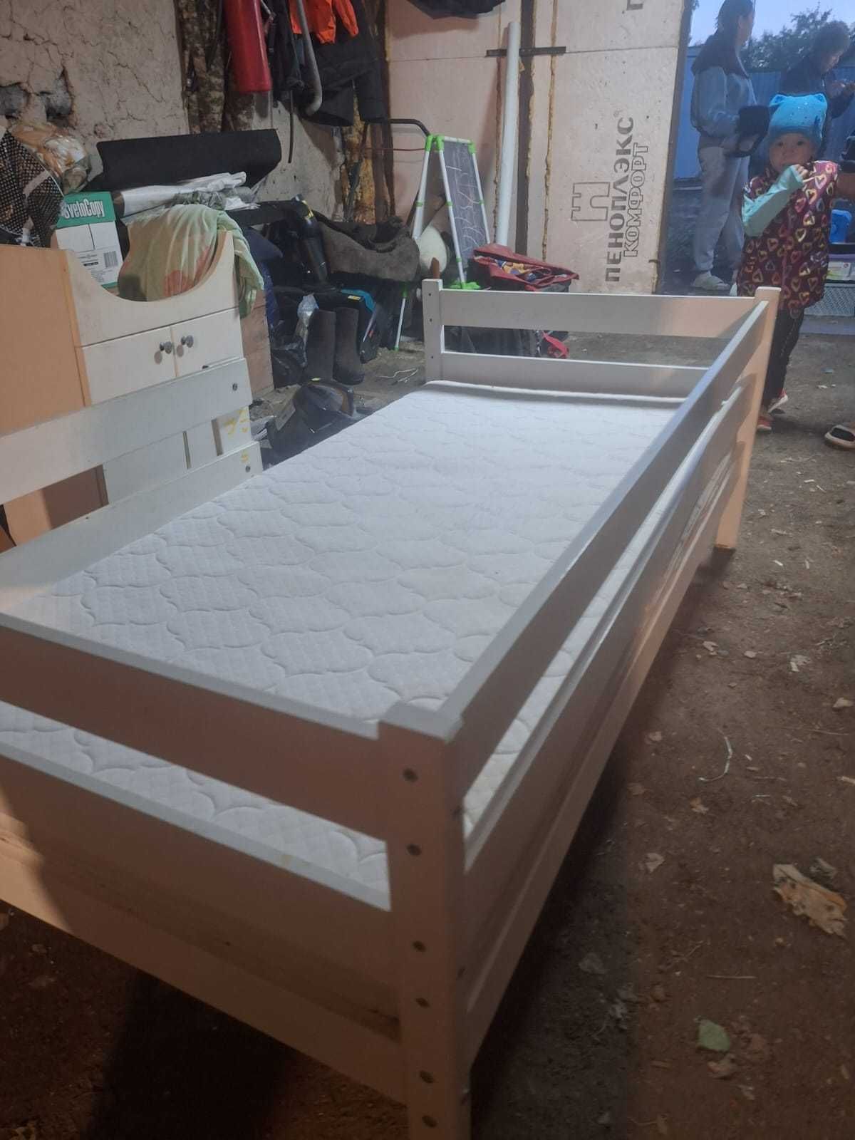 Продам детскую кровать
