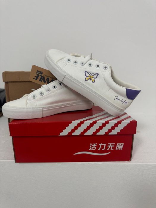 Tenisi en-gros – preț mic, doar 20 lei/pereche, minim 20 perechi