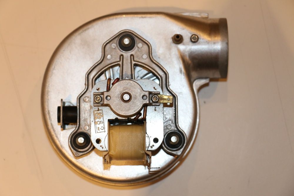 Ventilator centrala termica Ferroli 32 W