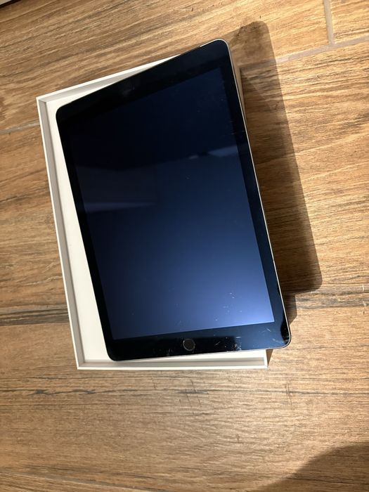 iPad Air 2 Grey cu SIM, Wi-fi + Cellular 64 GB