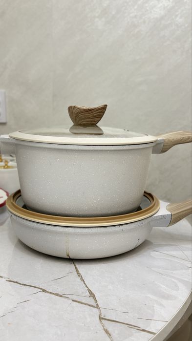 Набор кастрюля и сковородка